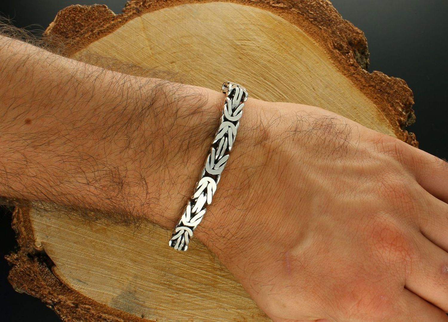 Bransoletka męska ze srebra 925 o wadze 61,2g, długości 22 cm i królewskim splocie. Elegancki model DIA-BRA-13490-925 – idealna na prezent i na co dzień.1.jpg